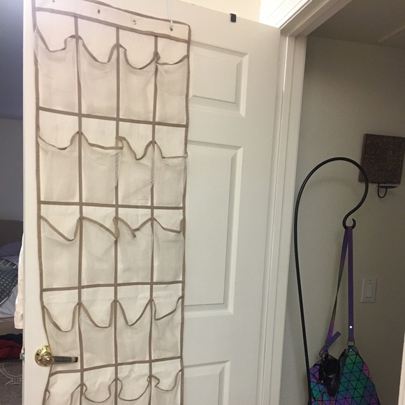 Show Rack - Picture 2 of 2